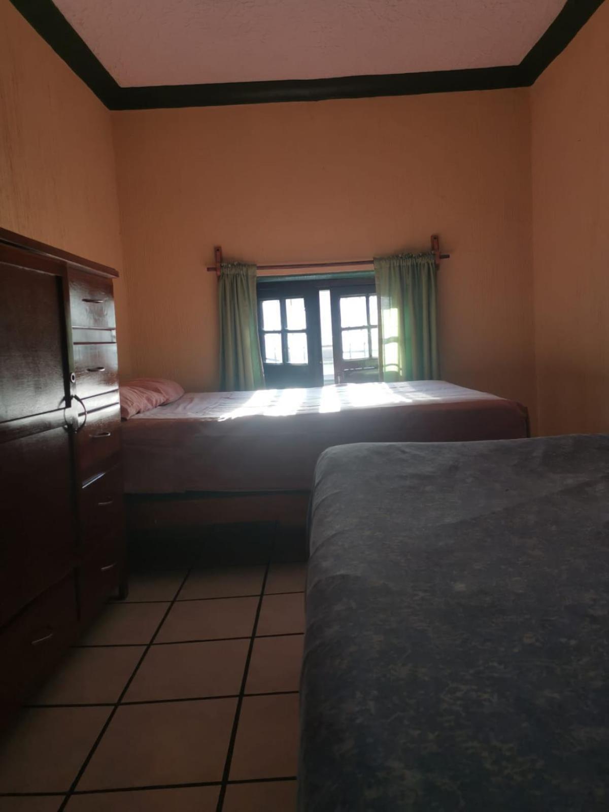 Hostal Гвадалахара Екстер'єр фото